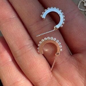 Simple Pearl Earrings